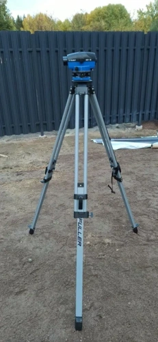 Оптический нивелир